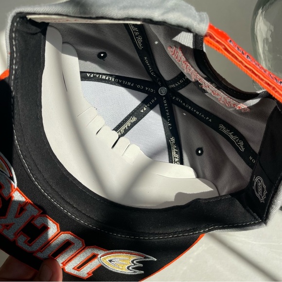 Mitchell & Ness Anaheim Ducks Fanatics Snapback Hat - Gray/Orange - Picture 11 of 11